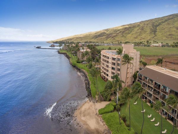 Maui Oceanfront Vacation Rental  Luxury Ma’alaea Bay Ocean View Condo with Lanai