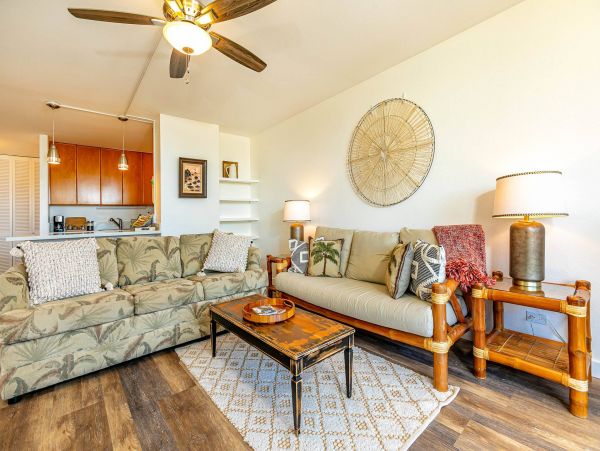 Maui Oceanfront Vacation Rental  Luxury Ma’alaea Bay Ocean View Condo with Lanai