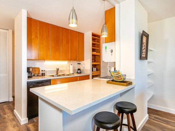 Maui Oceanfront Vacation Rental  Luxury Ma’alaea Bay Ocean View Condo with Lanai