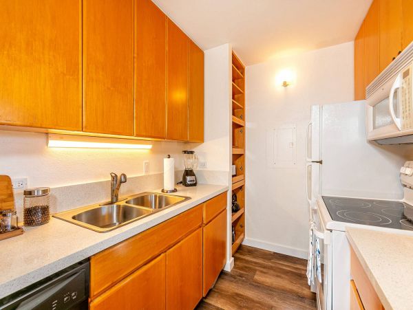 Maui Oceanfront Vacation Rental  Luxury Ma’alaea Bay Ocean View Condo with Lanai
