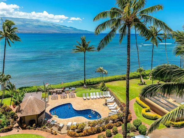 Maui Oceanfront Vacation Rental  Luxury Ma’alaea Bay Ocean View Condo with Lanai