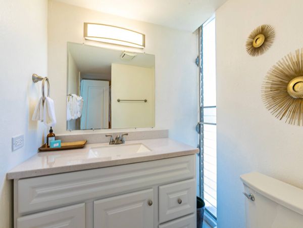 Maui Oceanfront Vacation Rental  Luxury Ma’alaea Bay Ocean View Condo with Lanai