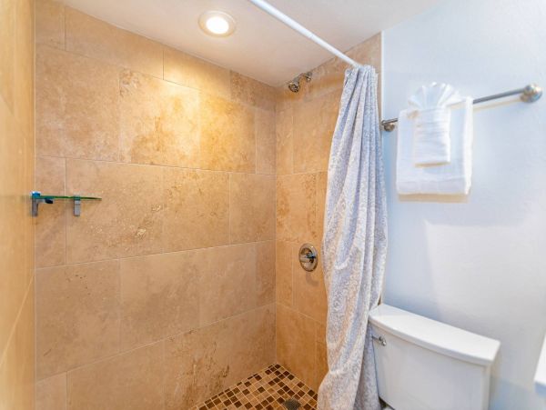 Maui Oceanfront Vacation Rental  Luxury Ma’alaea Bay Ocean View Condo with Lanai
