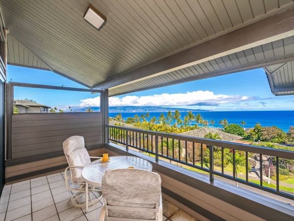 Kapalua Walk to Beach Two Bedroom Vacation Rental Sleeps Six