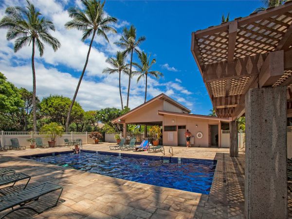 Partial ocean view Kihei condo