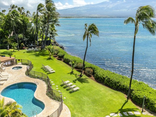 Ma'alaea Beachfront Condo