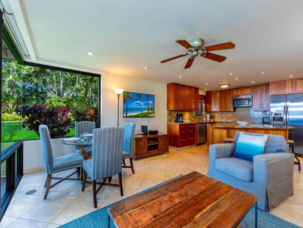 Stunning Ocean Views from this Wailea Vacation Condo