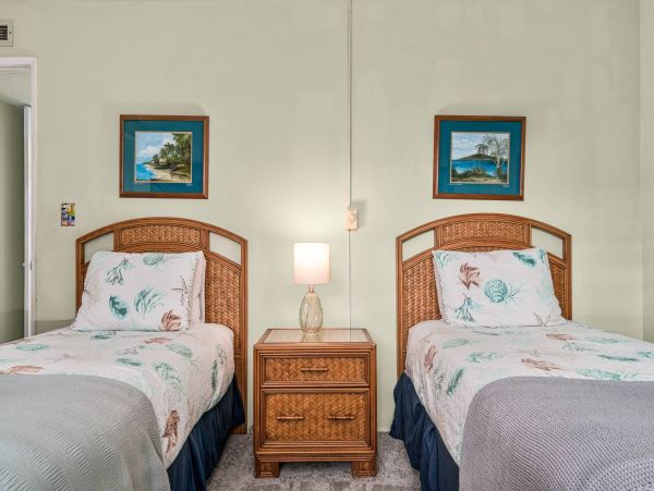 Oceanfront Lahaina Rental with Stunning Views & Beach Access