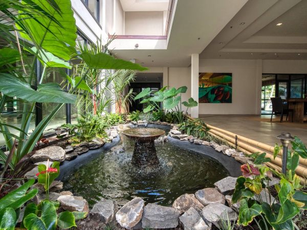 Oceanfront Lahaina Rental with Stunning Views & Beach Access
