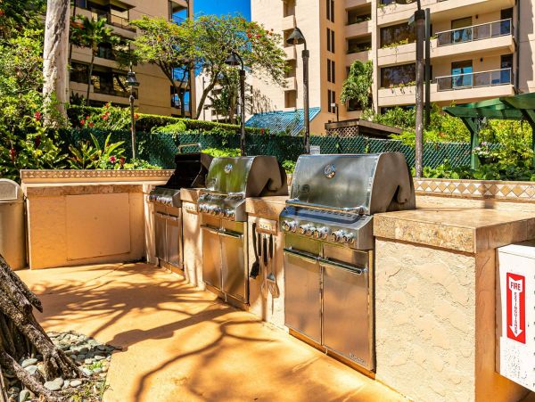 Oceanfront Lahaina Rental with Stunning Views & Beach Access