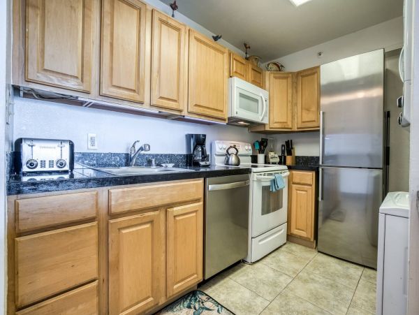 Oceanfront Lahaina Rental with Stunning Views & Beach Access