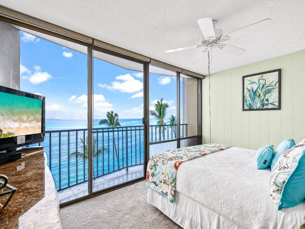 Oceanfront Lahaina Rental with Stunning Views & Beach Access