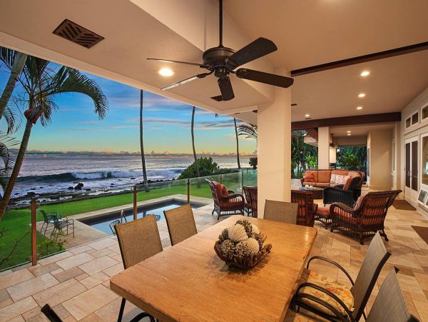 Oceanfront Paradise - A Luxurious Coastal Retreat