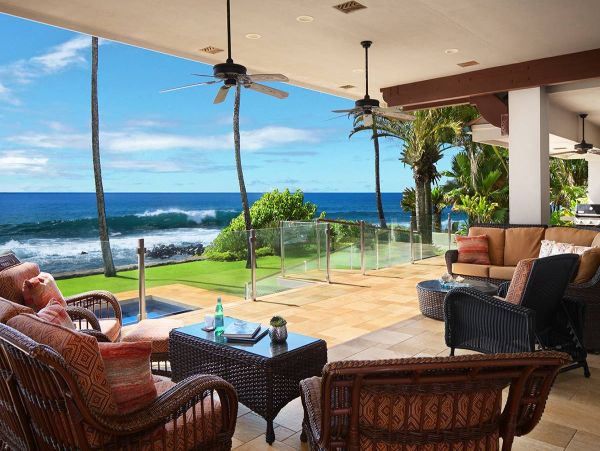 Oceanfront Paradise - A Luxurious Coastal Retreat