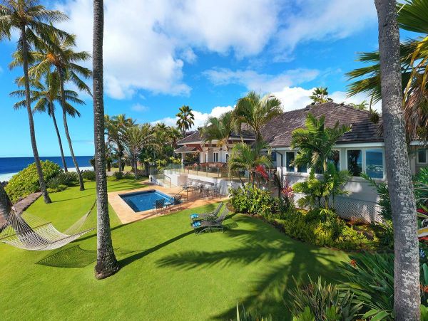 Oceanfront Paradise - A Luxurious Coastal Retreat