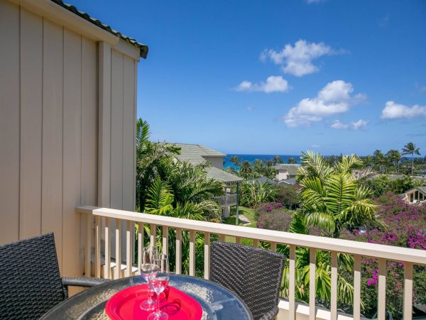 Koloa Vacation Condo Two Bedroom Walk to Beach