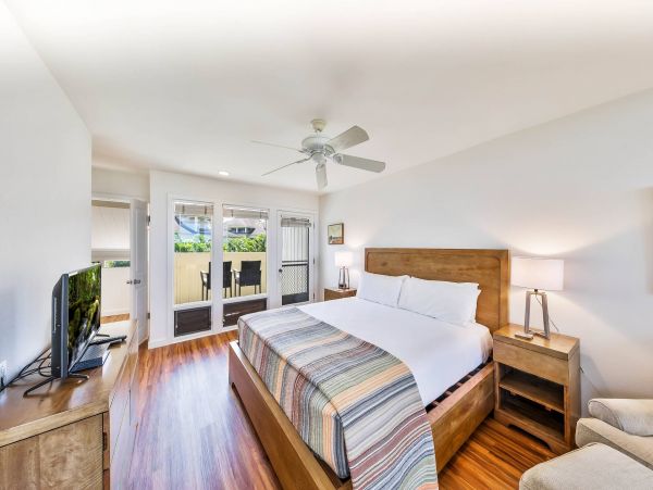 Koloa Vacation Condo Two Bedroom Walk to Beach