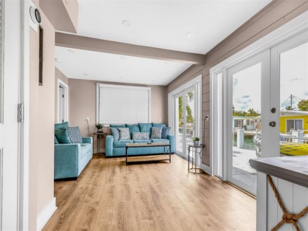 Marathon 4 Bedroom Home Canal Front with Private Pool & Dock