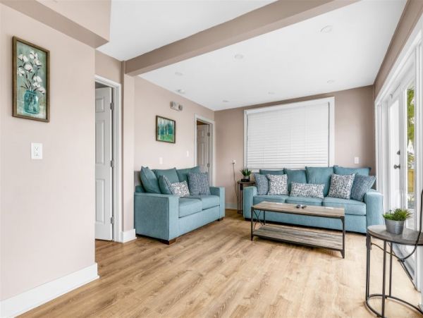 Marathon 4 Bedroom Home Canal Front with Private Pool & Dock