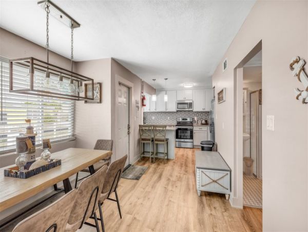 Marathon 4 Bedroom Home Canal Front with Private Pool & Dock