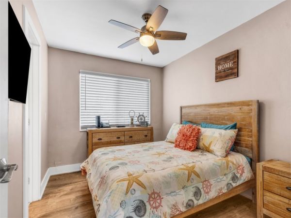 Marathon 4 Bedroom Home Canal Front with Private Pool & Dock