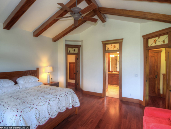 Only Five Min Drive to Worlds Best Beaches Easy Parking Luxury Interior
