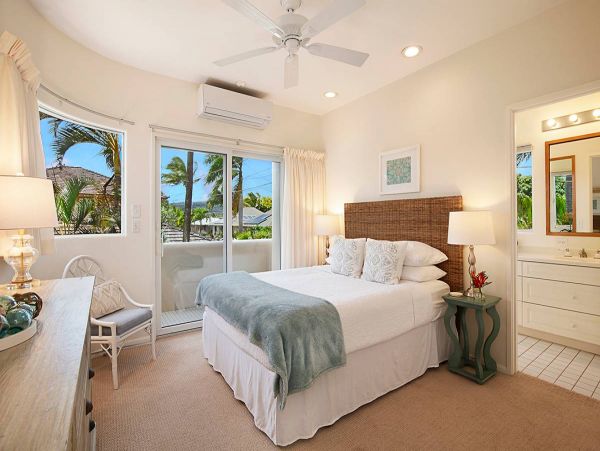 BeachFront 5 Bedroom Home with Private Pool