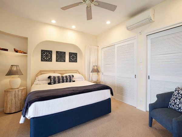 BeachFront 5 Bedroom Home with Private Pool