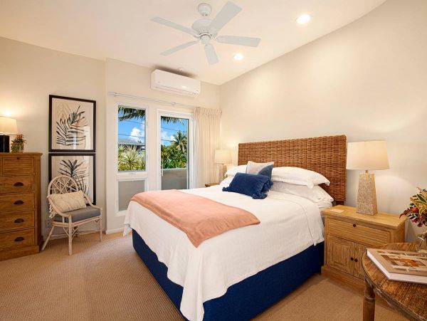 BeachFront 5 Bedroom Home with Private Pool