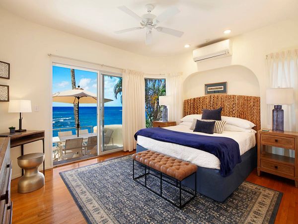 BeachFront 5 Bedroom Home with Private Pool