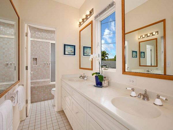 BeachFront 5 Bedroom Home with Private Pool