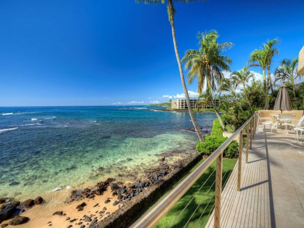 BeachFront 5 Bedroom Home with Private Pool