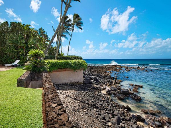 BeachFront 5 Bedroom Home with Private Pool