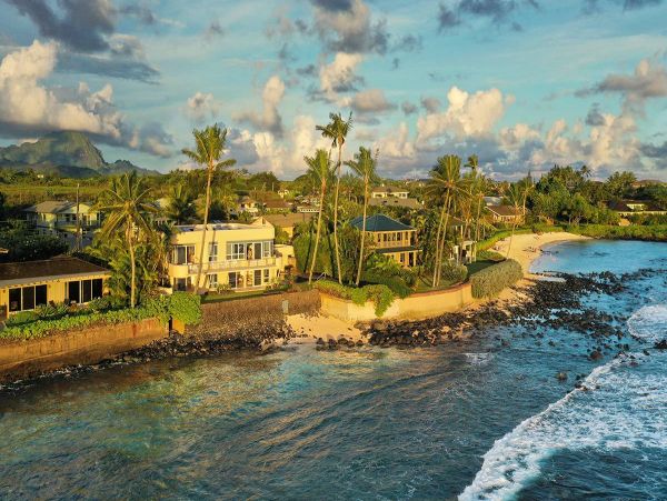 BeachFront 5 Bedroom Home with Private Pool