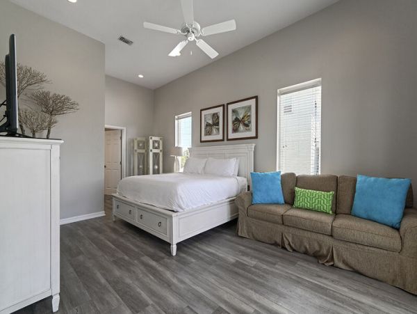 Six Bedroom Walk to Beach Vacation Home in Destin Florida