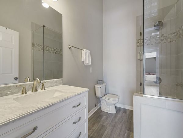 Six Bedroom Walk to Beach Vacation Home in Destin Florida