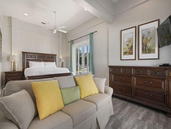 Six Bedroom Walk to Beach Vacation Home in Destin Florida
