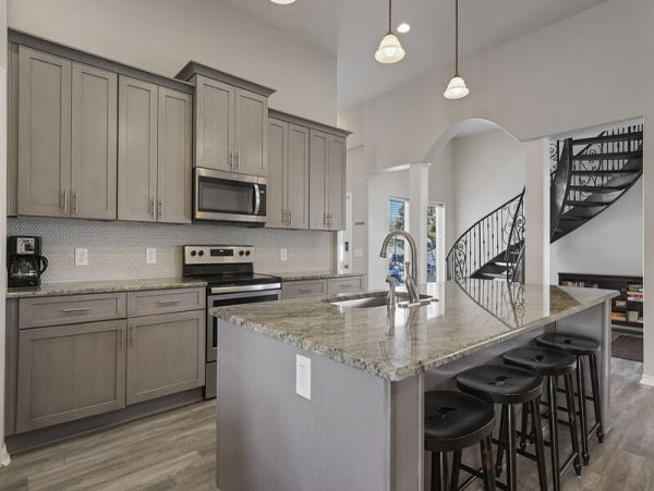 Six Bedroom Walk to Beach Vacation Home in Destin Florida