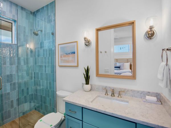 Coastal Luxe Retreat - 8 Bedroom Oasis Steps from Siesta Key Beach