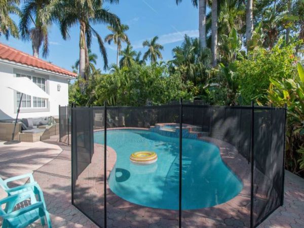 Luxury Hollywood FL Vacation Pool Home With 4 Bedrooms