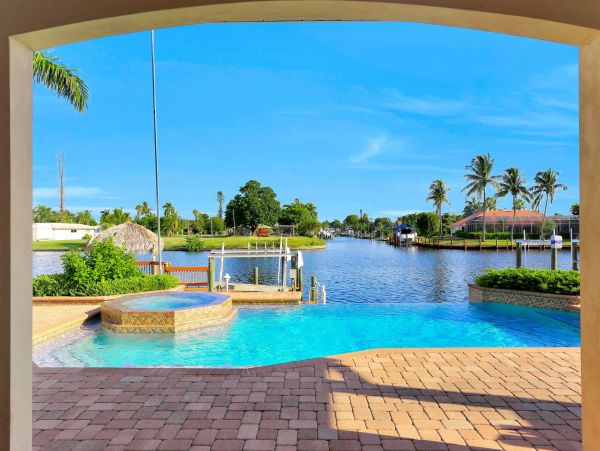 Cape Coral Home 976986