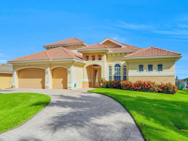 Cape Coral Home 976986