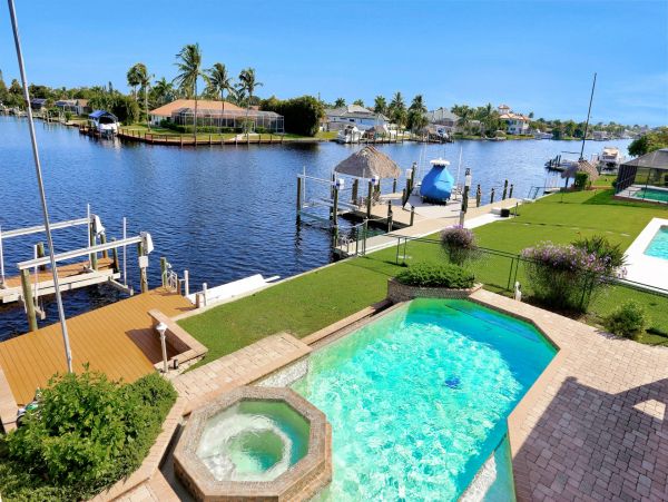 Cape Coral Home 976986
