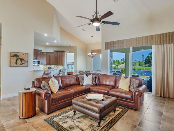 Cape Coral Home 976986