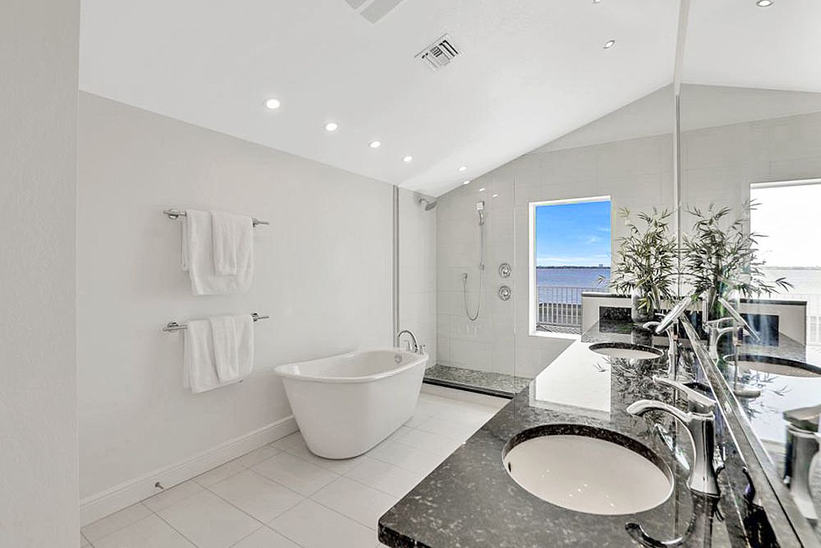 Cape Coral Home 976987