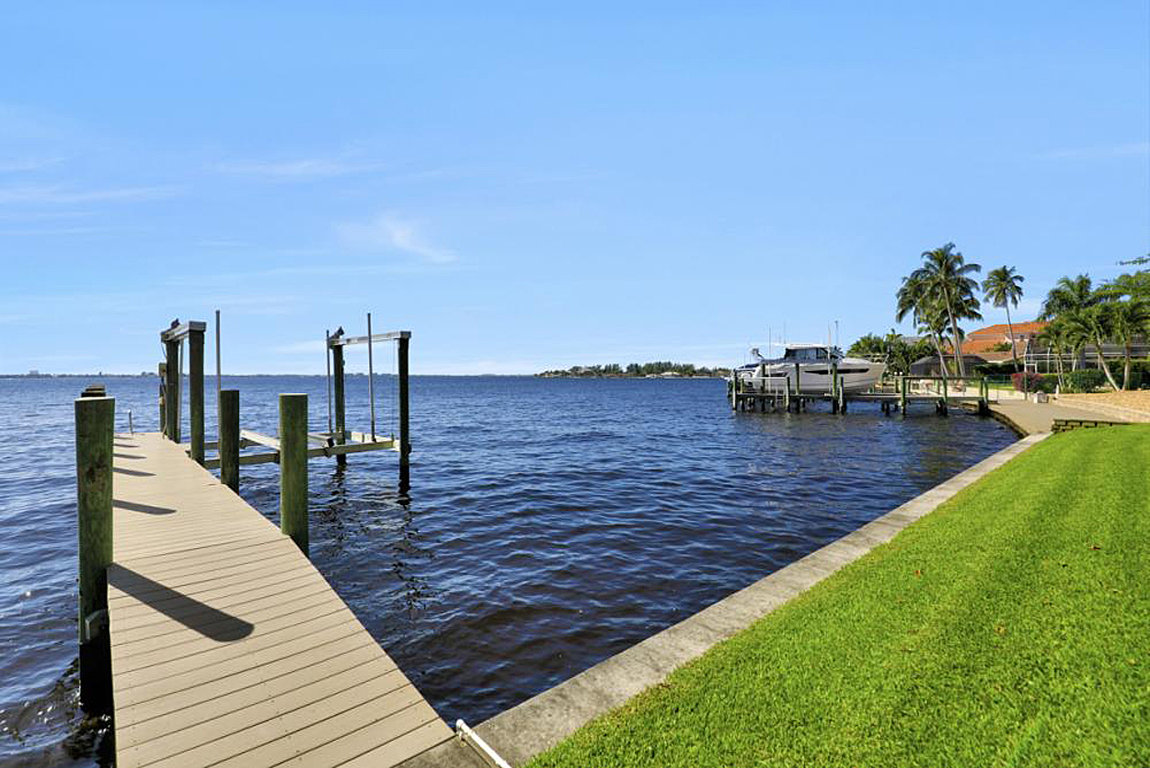Cape Coral Home 976987