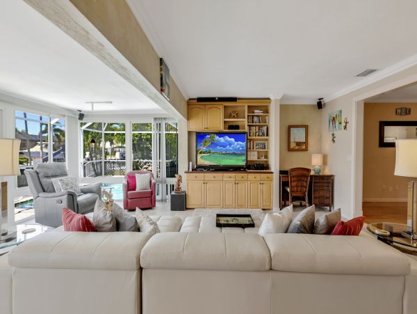 Cape Coral Home 976988