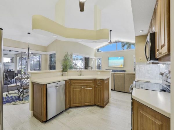 Cape Coral Home 976989