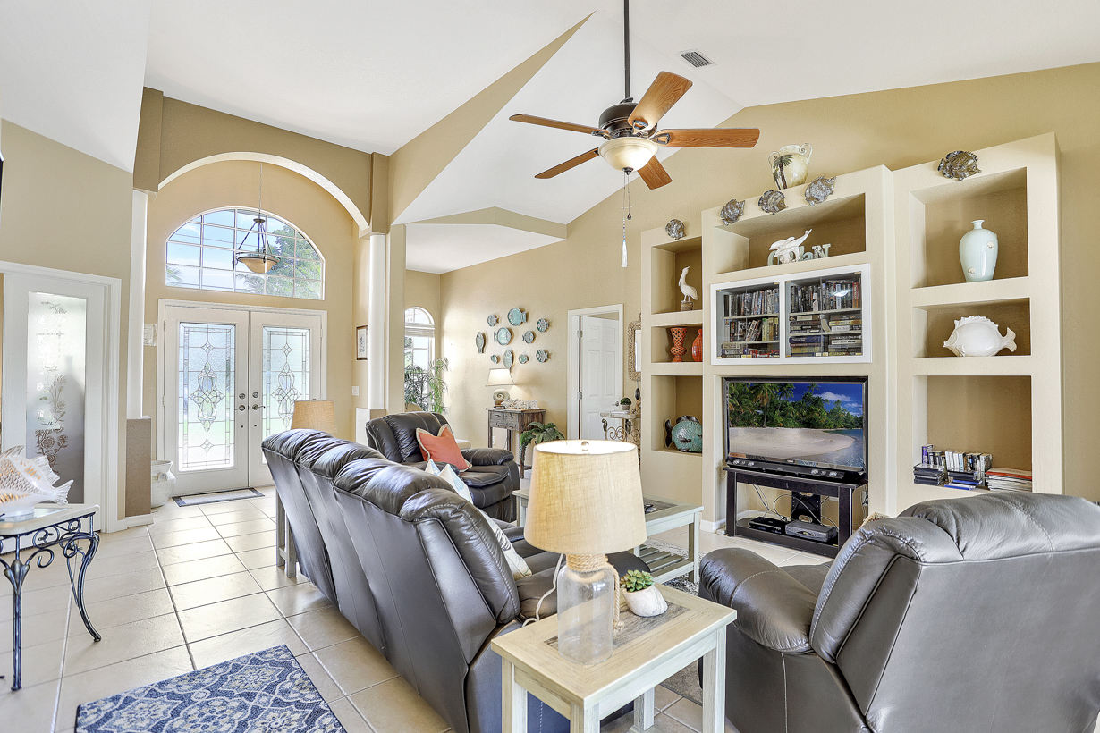 Cape Coral Home 976992