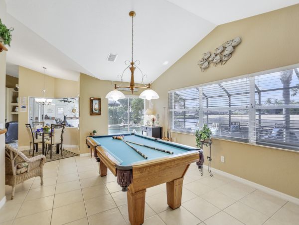Cape Coral Home 976992